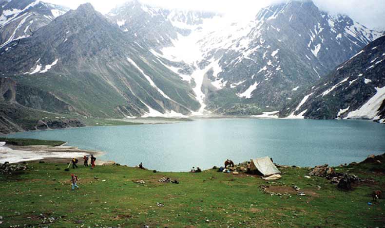 Mesmerizing Kashmir Tour